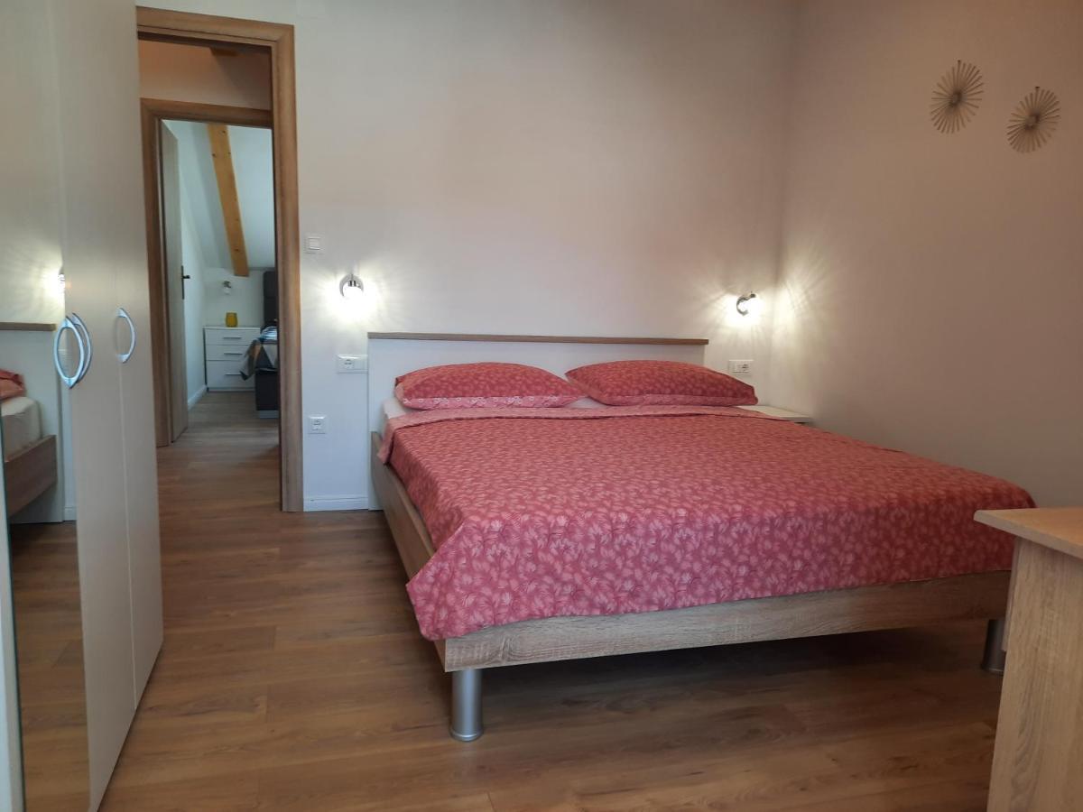 Apartmani Marta Marina Kültér fotó