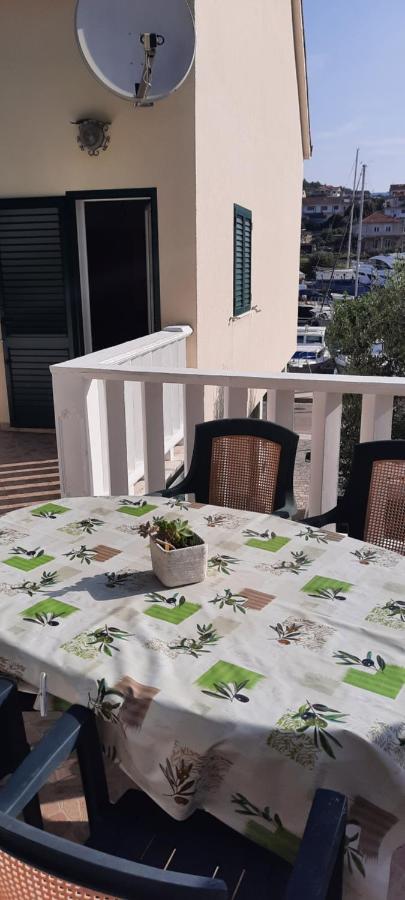 Apartmani Marta Marina Kültér fotó